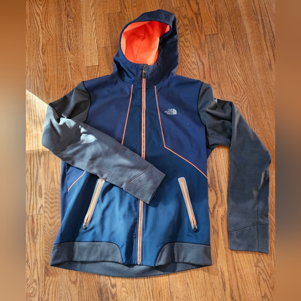 Men's North Face hoodie size large